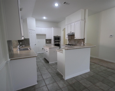 10362 Ferry Farm Lane - Photo Thumbnail 14