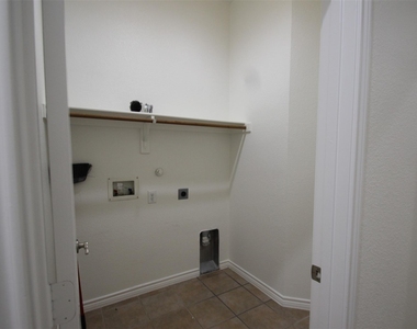 10362 Ferry Farm Lane - Photo Thumbnail 35