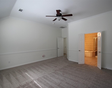 10362 Ferry Farm Lane - Photo Thumbnail 20