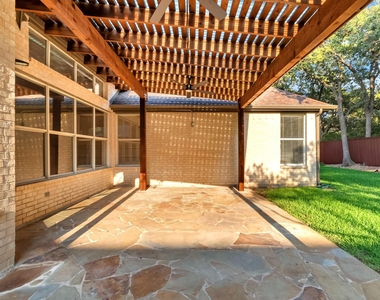 913 Rosemary Drive - Photo Thumbnail 23