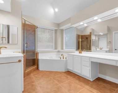 913 Rosemary Drive - Photo Thumbnail 18