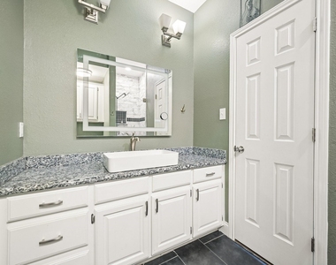 1380 Meandro Ria Lane - Photo Thumbnail 24
