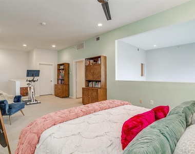 2608 Museum Way - Photo Thumbnail 24