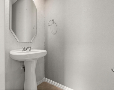 2036 Barx Drive - Photo Thumbnail 24