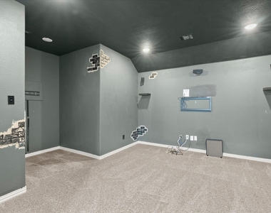 2036 Barx Drive - Photo Thumbnail 22