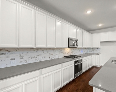 2036 Barx Drive - Photo Thumbnail 11