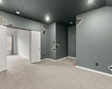 2036 Barx Drive - Photo Thumbnail 23