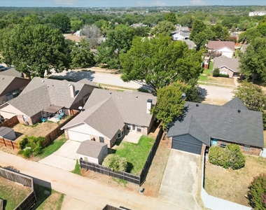 2825 Windsor Drive - Photo Thumbnail 34