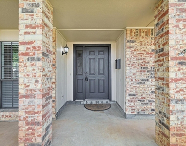 2825 Windsor Drive - Photo Thumbnail 1