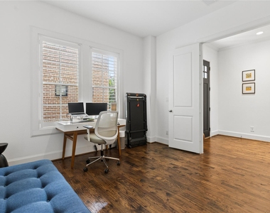5215 Weiss Lane - Photo Thumbnail 23