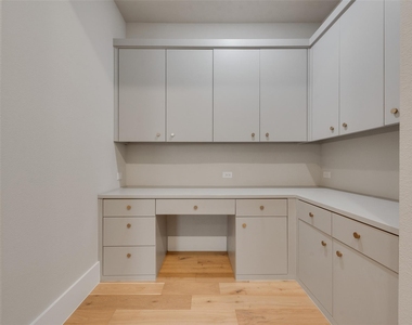 6120 Preserve Drive - Photo Thumbnail 15