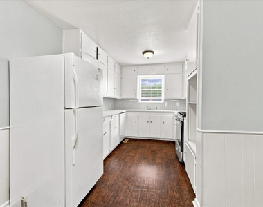 1900 Sutter Street - Photo Thumbnail 1