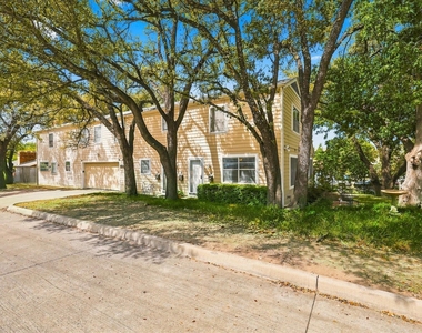 1900 Sutter Street - Photo Thumbnail 2
