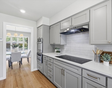 3920 Felisa Place - Photo Thumbnail 1