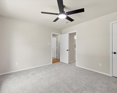 3920 Felisa Place - Photo Thumbnail 28