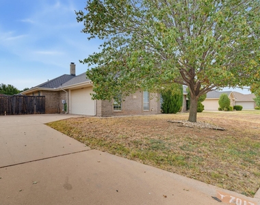 7017 Springwater Avenue - Photo Thumbnail 2