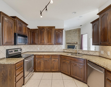 7017 Springwater Avenue - Photo Thumbnail 16