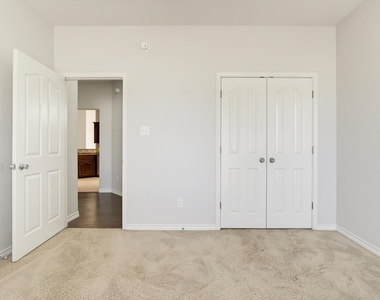 7017 Springwater Avenue - Photo Thumbnail 32