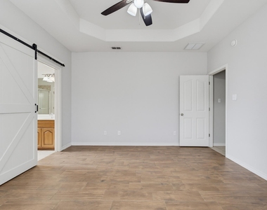 7017 Springwater Avenue - Photo Thumbnail 21