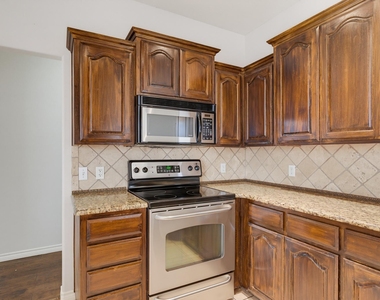7017 Springwater Avenue - Photo Thumbnail 17