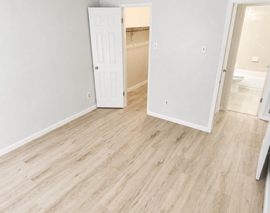 8110 Skillman Street - Photo Thumbnail 5