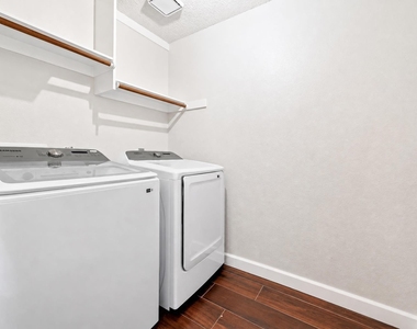 7309 Tremont Avenue - Photo Thumbnail 14