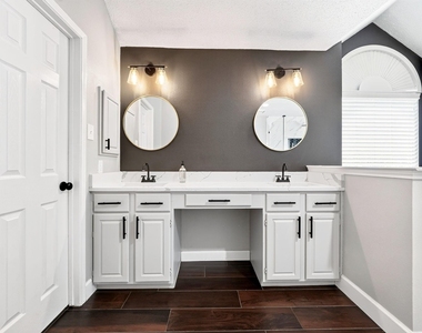 7309 Tremont Avenue - Photo Thumbnail 6