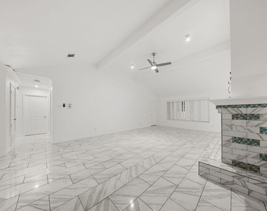 4952 Hollow Ridge Road - Photo Thumbnail 4