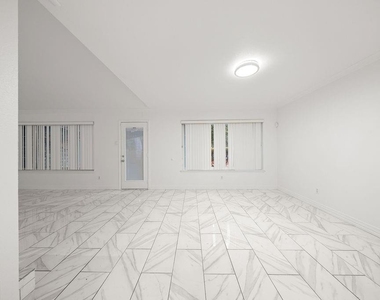 4952 Hollow Ridge Road - Photo Thumbnail 9