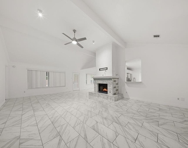 4952 Hollow Ridge Road - Photo Thumbnail 3