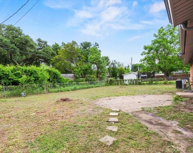 13634 Pyramid Drive - Photo Thumbnail 30