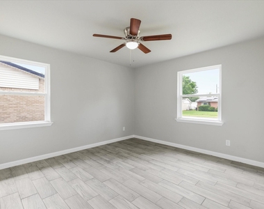 13634 Pyramid Drive - Photo Thumbnail 16