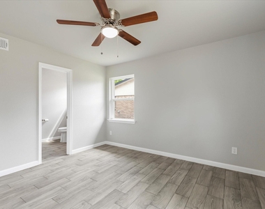 13634 Pyramid Drive - Photo Thumbnail 17