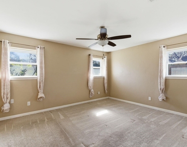 1760 Acorn Lane - Photo Thumbnail 20
