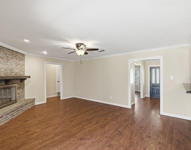1760 Acorn Lane - Photo Thumbnail 11