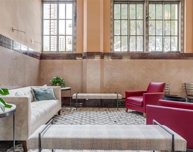 221 W Lancaster Avenue - Photo Thumbnail 6