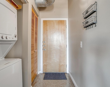 221 W Lancaster Avenue - Photo Thumbnail 9
