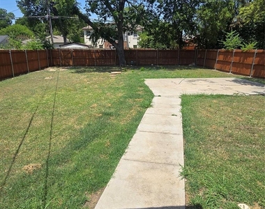 2911 Hedgerow Drive - Photo Thumbnail 18