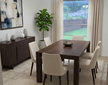 2911 Hedgerow Drive - Photo Thumbnail 13