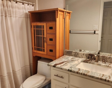 3713 Catalina Street - Photo Thumbnail 13