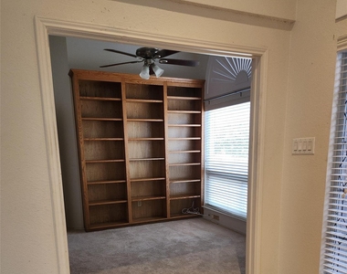 3713 Catalina Street - Photo Thumbnail 10