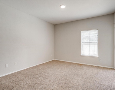 3212 Donnelly Circle - Photo Thumbnail 15