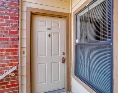 3212 Donnelly Circle - Photo Thumbnail 1