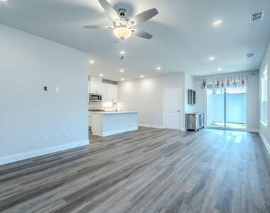 11451 Chepstow Crescent Court - Photo Thumbnail 4