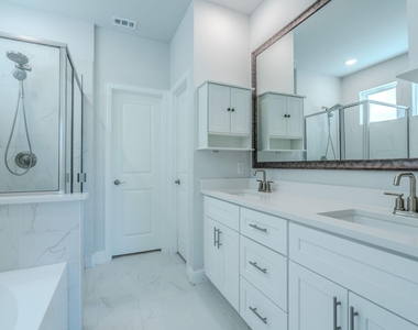 11451 Chepstow Crescent Court - Photo Thumbnail 13