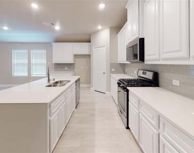 1420 Elizabeth Street - Photo Thumbnail 3