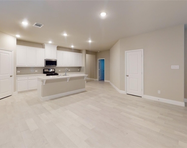 1420 Elizabeth Street - Photo Thumbnail 1