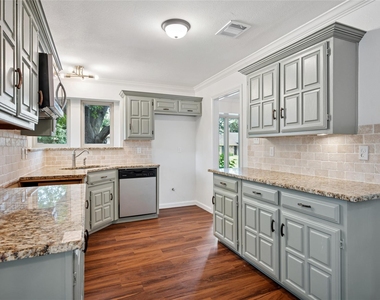 5502 Coronado Drive - Photo Thumbnail 8