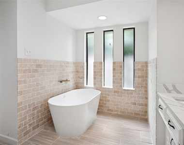 5502 Coronado Drive - Photo Thumbnail 14