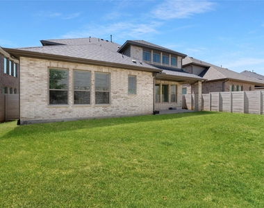 4828 Celestial Road - Photo Thumbnail 25